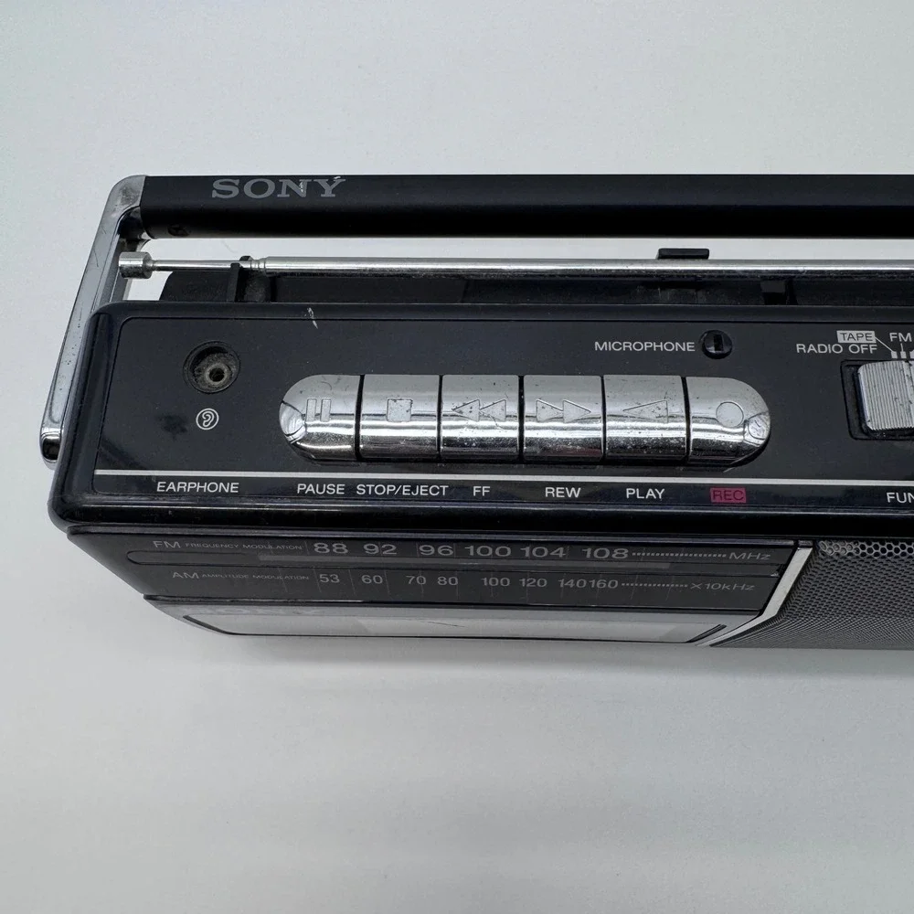 Vintage Sony Cassette Player Radio Black CFM-140 AM/FM Portable Recorder 2 Bands